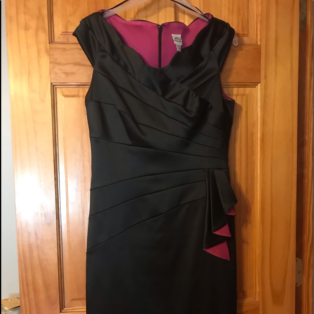 Black & pink formal dress 👗